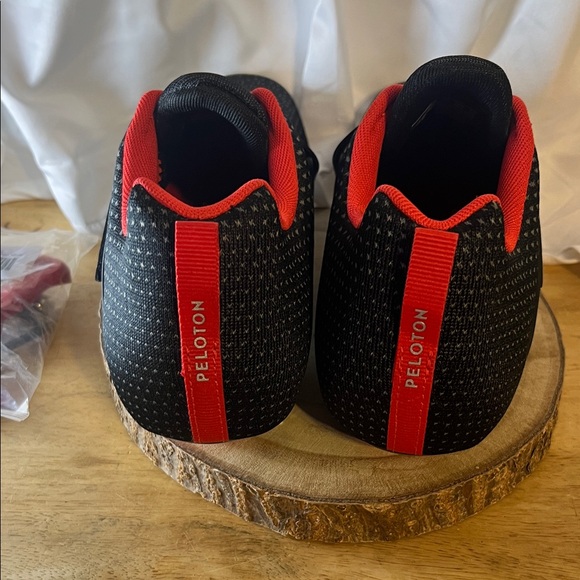 Peloton Altos Black and Red Cycling Shoes with Cleats Mens 8 Womens 9.5 main image 6